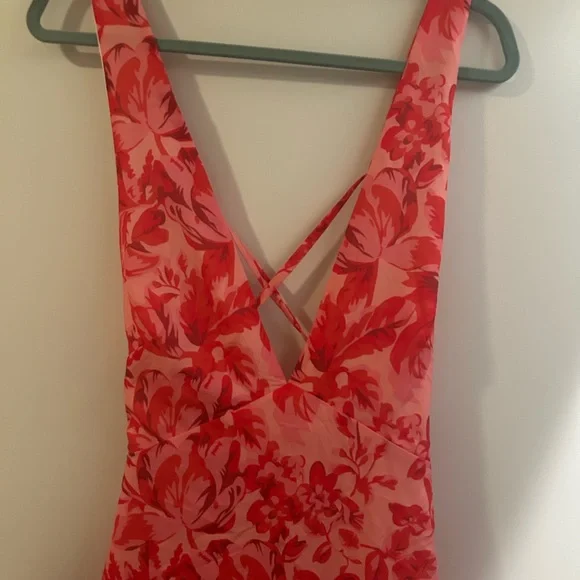 Floral Pink & Red V-Neck Tiered Women’s Dress - Picture 2 of 4